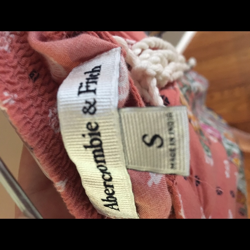 Flowy Pattern Shorts - Picture 4 of 5